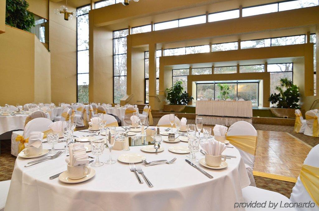 Clock Tower Resort And Conference Center - Rockford Kültér fotó
