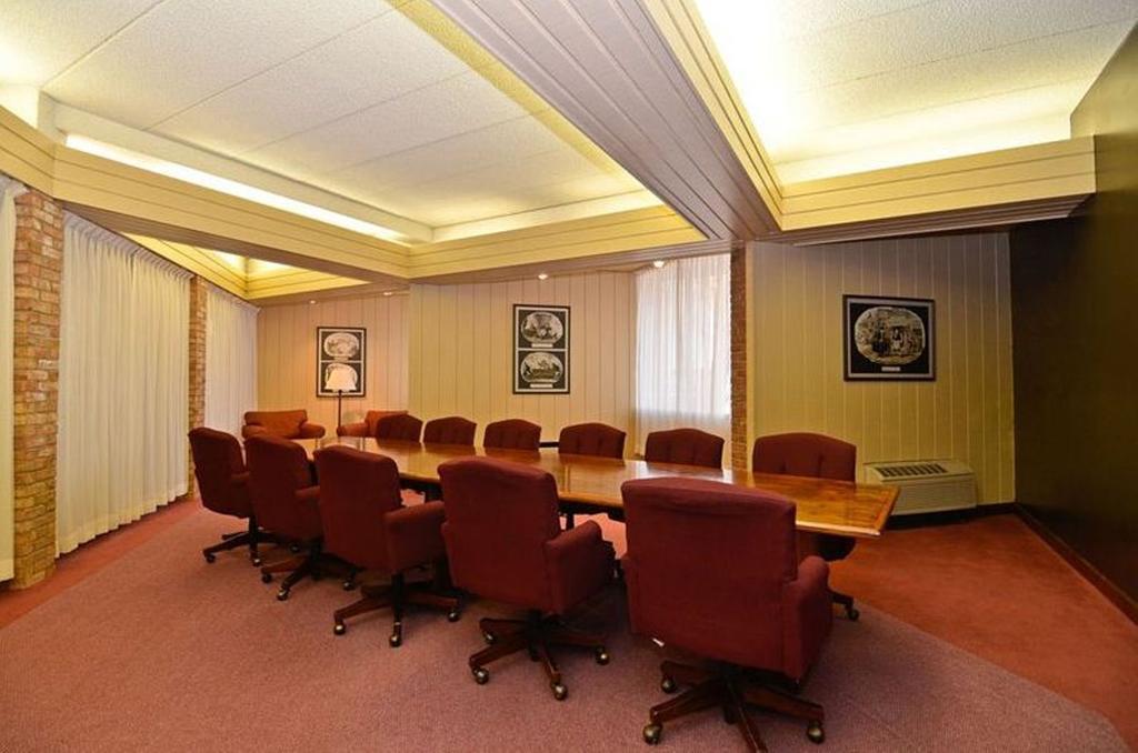 Clock Tower Resort And Conference Center - Rockford Üzleti fotó